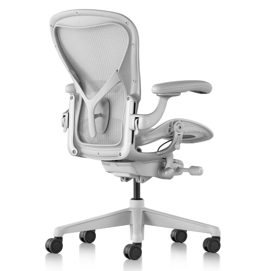 Herman Miller Aeron Remastered Minéral Remis à neuf