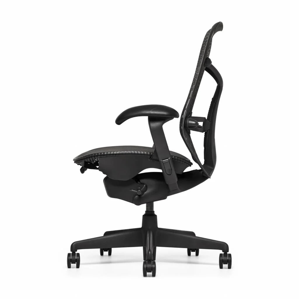 Herman Miller Mirra 1 Graphite remis à neuf