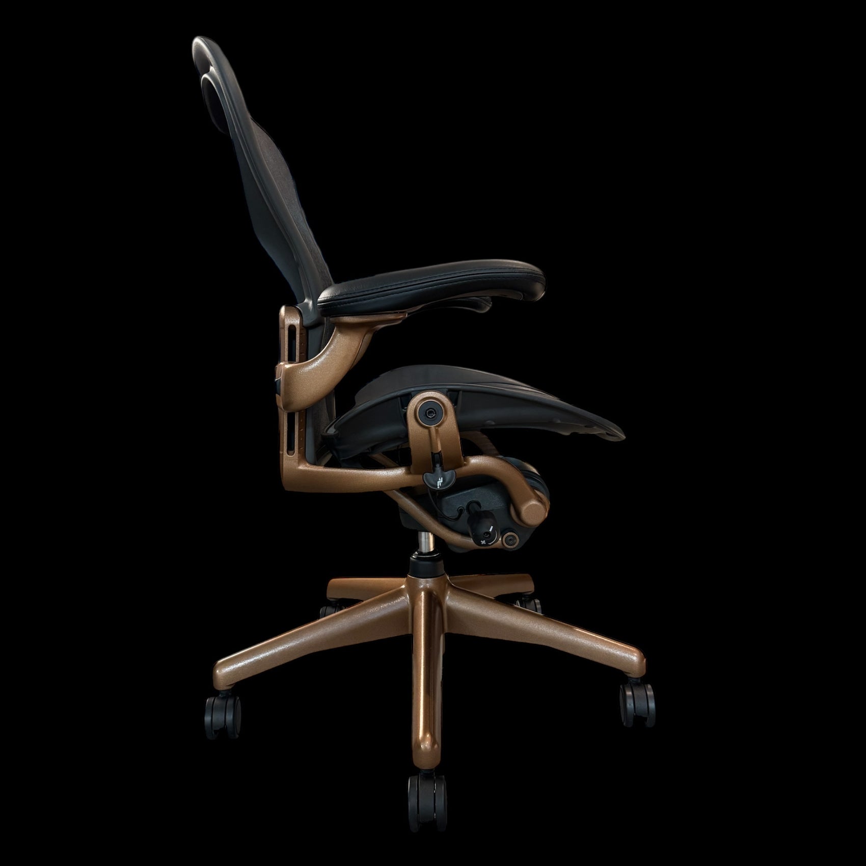Chaise Aeron Classic Herman Miller rénovée (Custom Oro Elios)